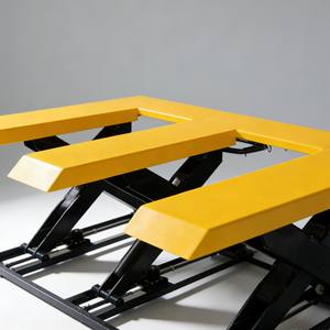 手动液压单剪式升降台小型便携式升降机，用于室内货物运输，稳定负载能力300公斤 - Product Image 1