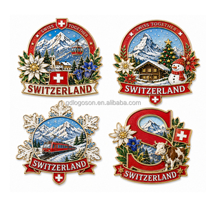 Magneti da Frigorifero delle Alpi Svizzere in Vendita, Set di Souvenir in Lega di Zinco con Montagne e Cultura Svizzera - Product Image 1