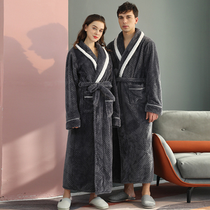 L'usine chinoise personnalise les longues <span class=keywords><strong>chemises</strong></span> <span class=keywords><strong>de</strong></span> <span class=keywords><strong>nuit</strong></span> en flanelle haut <span class=keywords><strong>de</strong></span> gamme pour hommes et femmes - Product Image 2