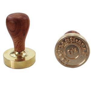 Une pièce en laiton Ice Cube Stamp Tray Cocktails Moules à glace pour whisky Barman Accessoires - Product Image 3