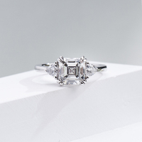 Bague de mariage Messi Jewelry MSR-1988 en or blanc 18 carats, trois pierres, diamant de laboratoire taille Asscher IGI 2.1CT E VVS1