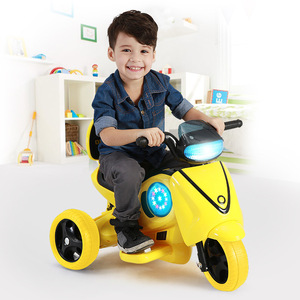 Triciclo Eléctrico de Plástico para Niños, Material Seguro - Product Image 1