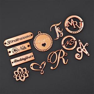 Nổi Abaya Thiết Kế Kim Loại Nhãn Quần Áo Thương Hiệu Kim Loại Thẻ Túi Xách Kim Loại Tùy Chỉnh Tấm Biểu Tượng Cho Túi Xách Quần Áo Quần Áo - Product Image 3