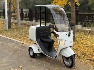 Tricycle à essence blanc original Hondad Gyro Canopy 50cc, refroidi par eau, anti-basculement, étanche, pour livraison de marchandises - Product Image 4