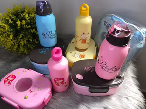 Boîte à lunch en plastique de dessin animé en gros avec cuillère, ensemble boîte à lunch écologique pour enfants avec bouteille d'eau - Product Image 3