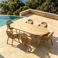Meubles de jardin personnalisables, table à manger en teck pour l'extérieur avec chaise à manger en rotin, ensemble de salle à manger pour patio