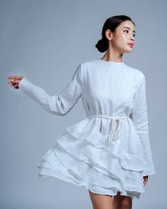 Nouveau design été décontracté ample à manches longues O cou <span class=keywords><strong>multicouche</strong></span> volants vêtements de vacances femmes <span class=keywords><strong>blanc</strong></span> lin Maxi robe - Product Image 2