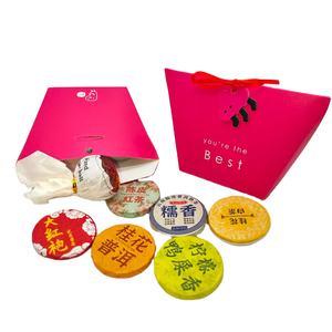 Torta da tè floreale natalizia e festiva a sorpresa, - Product Image 2