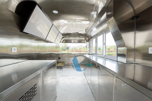 Le plus récent camion de nourriture de <span class=keywords><strong>remorque</strong></span> de camping-car coloré avec une cuisine complète pour Snack Food Hotdogs Chips Catering Restaurant Equipment - Product Image 5