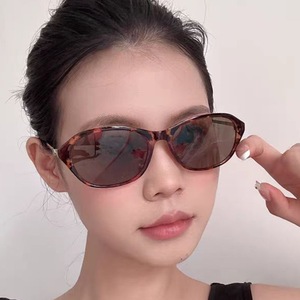 Lunettes de soleil œil de chat pour femmes, monture intégrale, polarisées, protection UV400, style tendance, adulte 2024 - Product Image 2