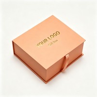 Boîte en carton rigide en gros, personnalisable avec logo, pliable, pour emballage de vêtements de luxe avec fermeture à ruban, boîte à accessoires
