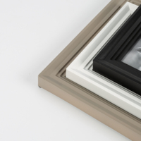 Sofine vente en gros de cadre photo PS en plastique d'affichage debout de table de style européen personnalisé 5X7''