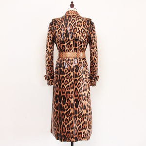 OEM/ODM 2023 Otoño e Invierno estampado largo gabardina <span class=keywords><strong>cortavientos</strong></span> manga larga cuero Top abrigo chaqueta <span class=keywords><strong>mujer</strong></span> abrigo vestidos - Product Image 3