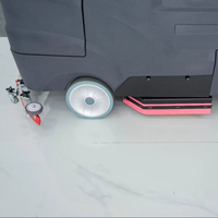 Autolaveuse autoportée industrielle haute performance à batterie, double brosse de 17 pouces, pour usage intensif en usine