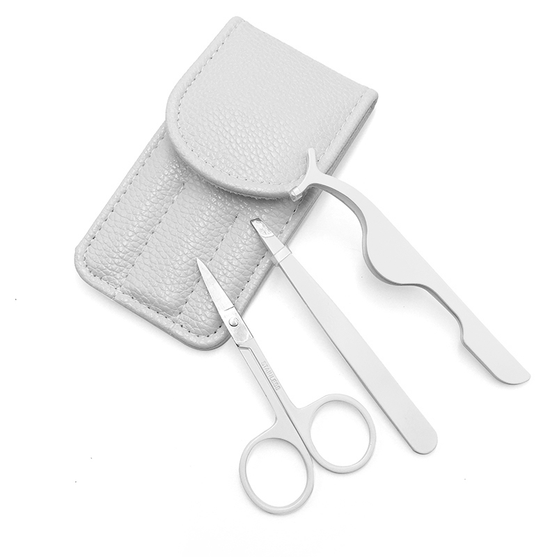 Ensemble de pinces à cils blanches