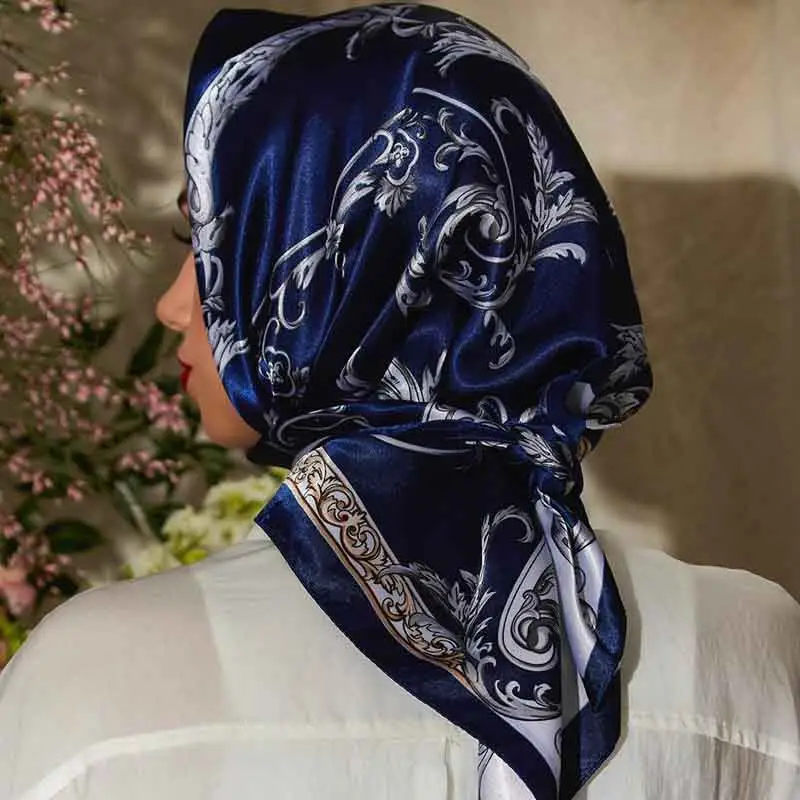 Atacado Cachecol De Seda Para As Mulheres Impressão Personalizada Quadrado Cetim Hijab Cachecol Para As Mulheres Designer De Luxo Quadrado Cetim Lenço De Seda