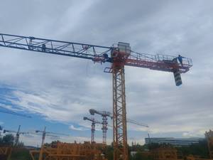 <span class=keywords><strong>Grue</strong></span> à tour 8T sans cabine à plateforme plate pour la construction, avec PLC, télécommande, réducteur de boîte de vitesses, moteur, câble métallique, pales intégrées, pièces de rechange, <span class=keywords><strong>prix</strong></span> - Product Image 2