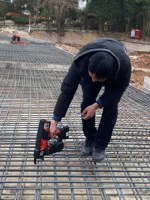 Herramienta de Construcción de Grado Industrial con Motor Loncin, Modelo WL-460, Mango de Plástico