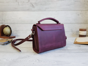 Bolso Bandolera Pequeño de Cuero para Mujer, Bolso de Hombro Morado Hecho a Mano, Bolso Personalizado Bonito, Regalo para Ella - Product Image 2