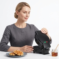 Machine à petit-déjeuner multifonction 3-en-1 pour la maison : mini-machine à pain, gaufrier et gril électrique amovible et lavable pour sandwichs (résine)