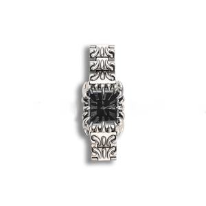 Montre gothique unique en acier inoxydable, design personnalisé, verre saphir, mouvement à quartz japonais, montre carrée géométrique Y2K - Product Image 4