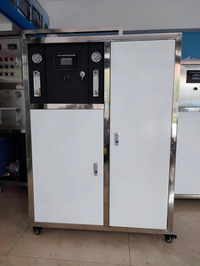 Système de filtration par osmose inverse commercial 1000LPH 6400GPD avec armoire intégrée et réservoir de stockage pour unité de recherche en laboratoire RO - Product Image 3