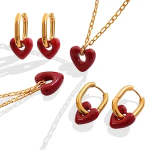 Set perhiasan kalung Stainless Steel liontin hati cinta Chunky anting-anting Hoop berbentuk hati merah baru untuk wanita