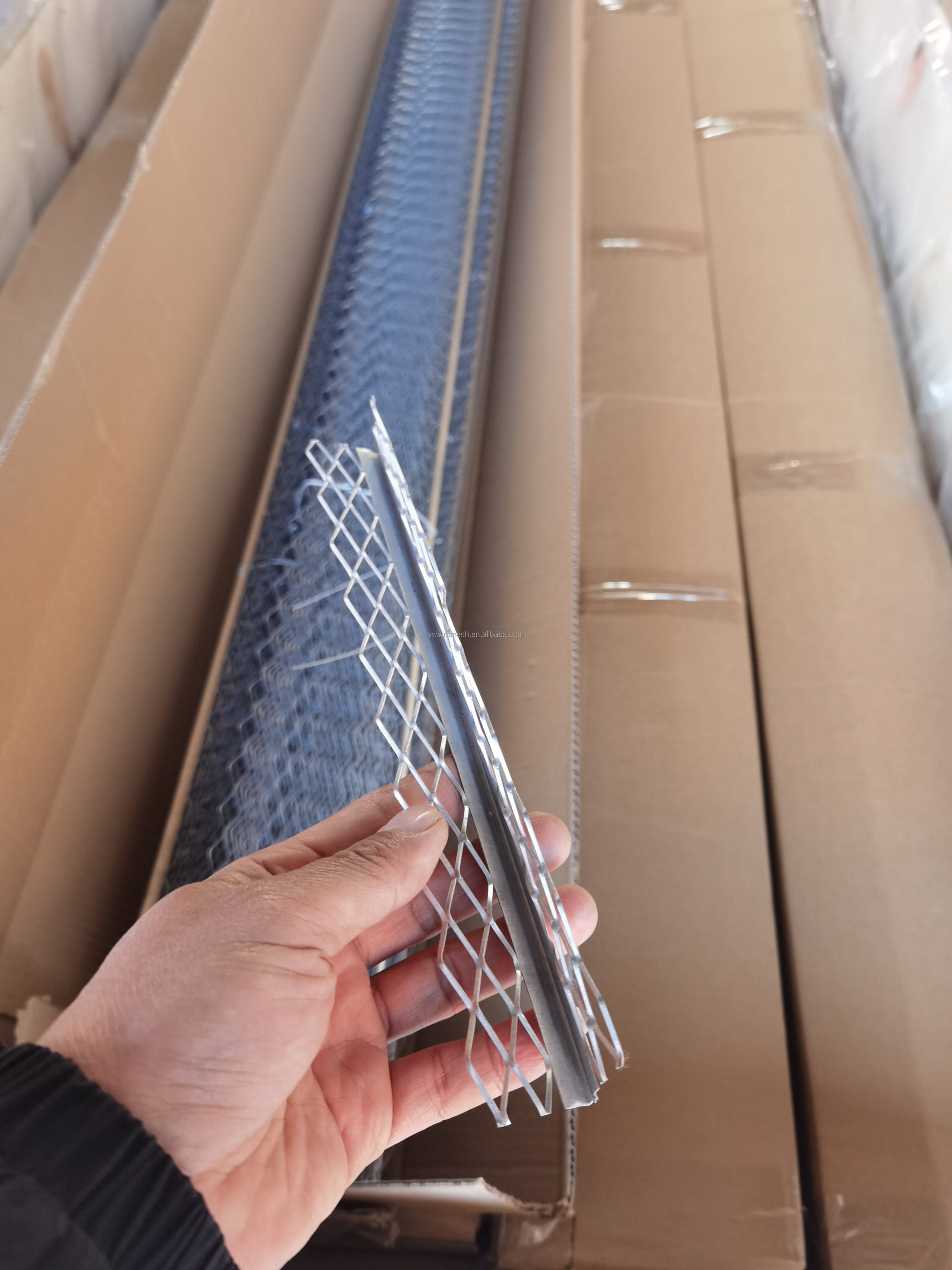 Metal Plaster Angle Bead - Durable Drywall Corner Protection