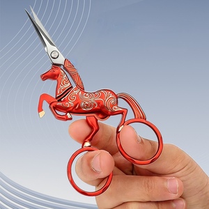 <span class=keywords><strong>Ciseaux</strong></span> de couture DIY <span class=keywords><strong>pour</strong></span> cérémonie du thé, motif cheval licorne rétro brodé au point de croix, lame en acier inoxydable, manche en alliage, style chinois - Product Image 4