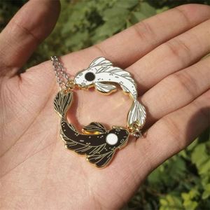 Collier de couple tendance noir et blanc avec pendentif porte-bonheur, collier créatif Tai Chi Yin Yang Koi - Product Image 1