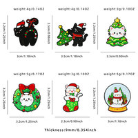 Pins de esmalte al por mayor, insignias de solapa de gato navideñas, bonitas coronas de árbol, bolas de nieve, pins de animales festivos, pins para sombreros