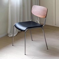 Chaise de salle à manger rétro en acier inoxydable et bois massif avec rembourrage en cuir véritable, table et chaise pour petit appartement