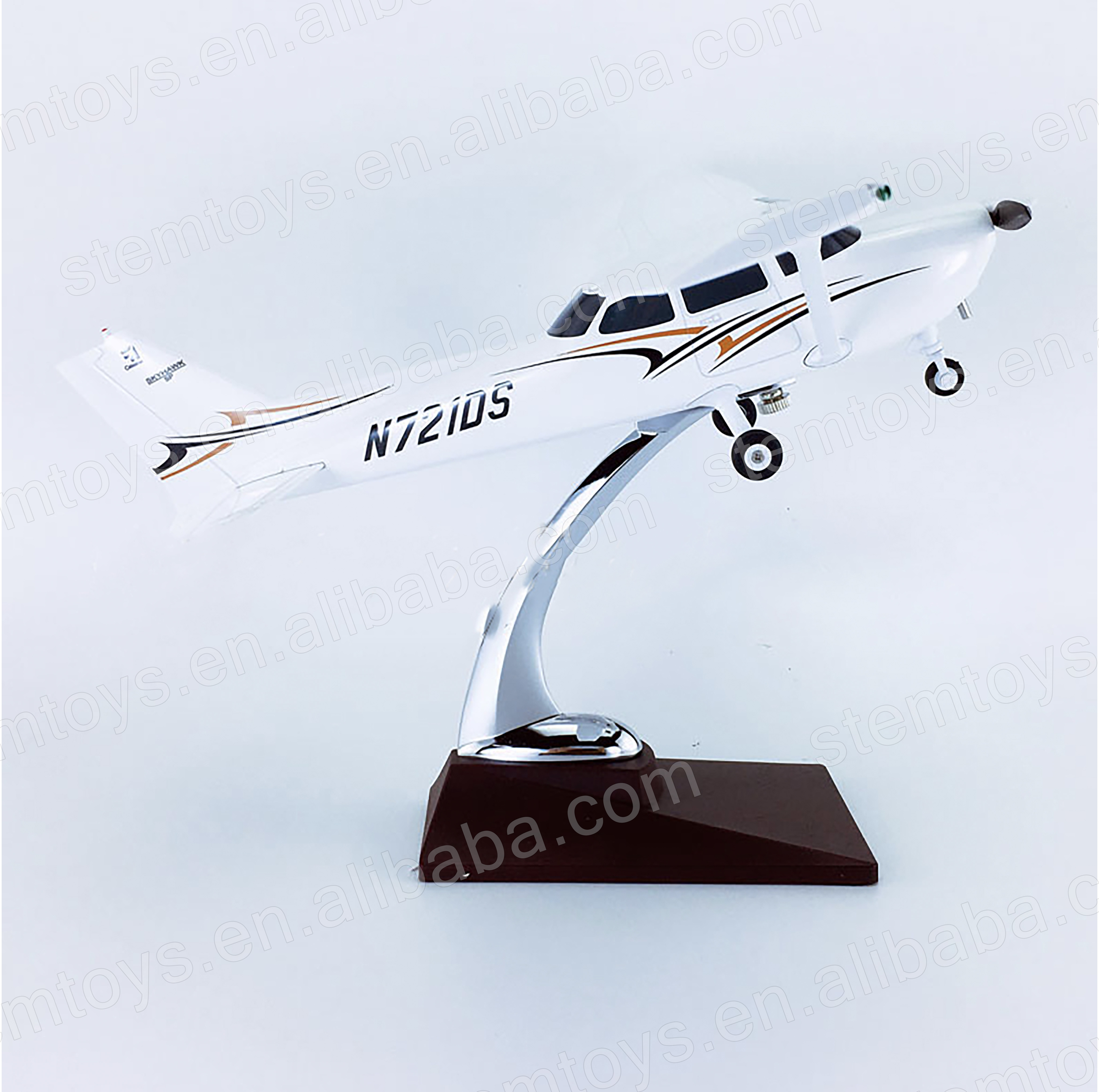 28cm Cessna 172 Skyhawk Skylane Popular Resin Aircraft Model Private Pilot Student Training Fighter Airplane Models Gift