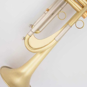 Trompette professionnelle en laiton H70, design personnalisé - Product Image 4