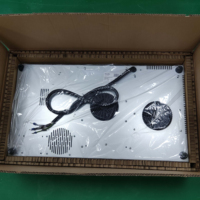 Cuisinière à induction multi-têtes haute puissance Four électrique en céramique intégré Efficacité énergétique Usage domestique Sortie d'usine