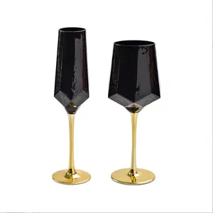 O copo personalizado 300ml do cálice do vinho bebendo do vidro preto da cor recicla vidros do vinho vermelho do tronco do ouro