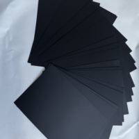 Carton noir teinté 100 % recyclé EUDR pour emballage, sacs de shopping et impression, estampage à chaud