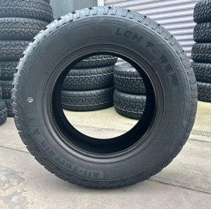 Neumáticos Todoterreno LT265/65R17 LT265/70R16 121/118Q 10PR con Letras Blancas y Banda de Rodadura Agresiva para SUV y Camionetas - Product Image 4