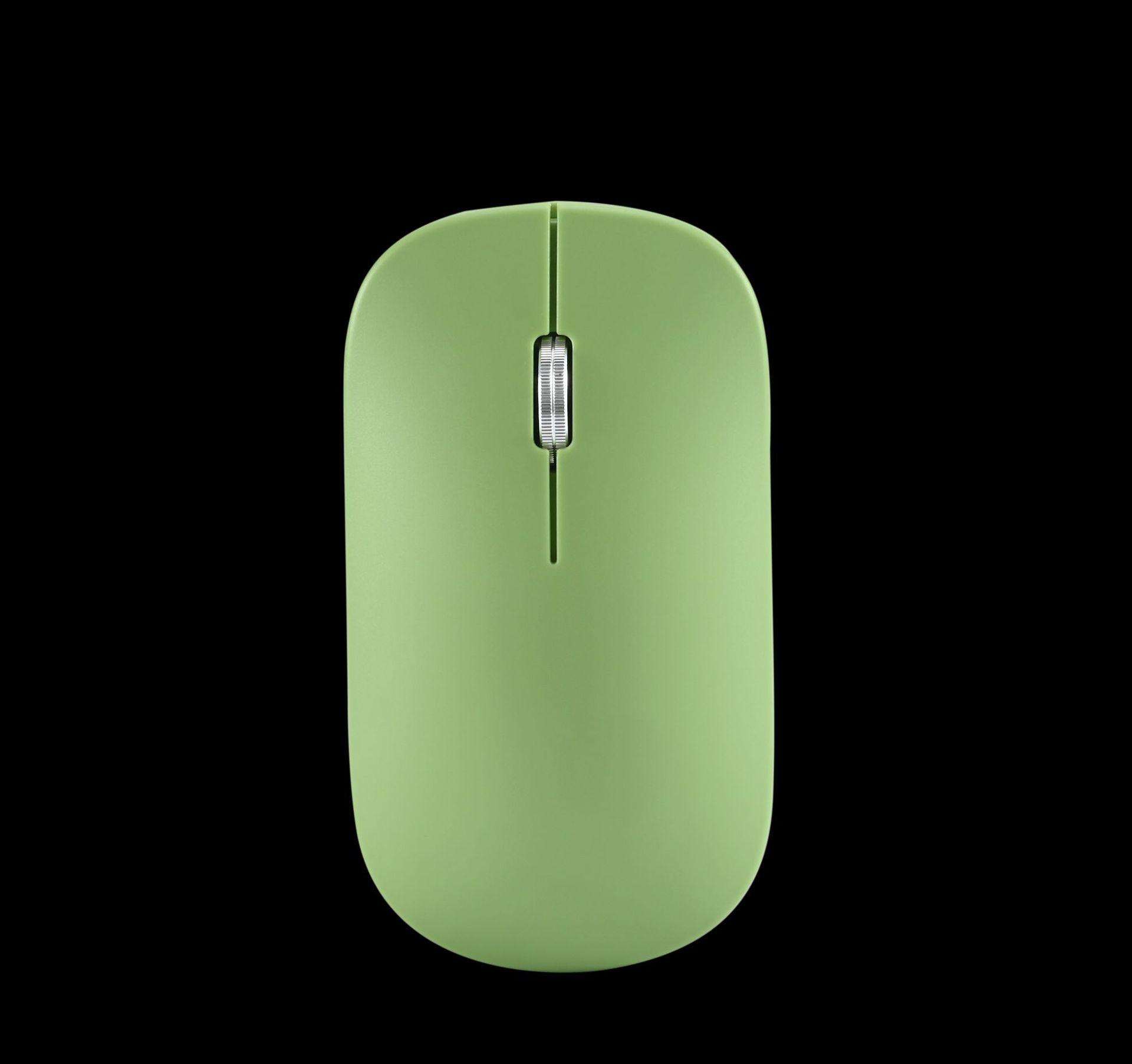 สีเขียว