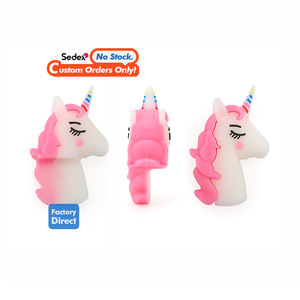 2025 nouvelles idées de produits personnalisés 3D PVC Anime figurines en caoutchouc Mini à la mode licorne coque de téléphone breloques accessoires Premium - Product Image 1