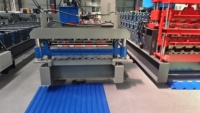 Machine automatique de pressage de tuiles en acier coloré, machine de formage de rouleaux de toiture, équipement de fabrication de tôles de toiture métalliques