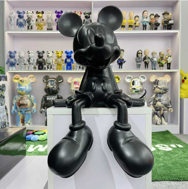 Mickeys Moused Action Figure Multi mano Anime bambole dei cartoni animati modello fatto a mano ornamento decorativo placcato in resina regali