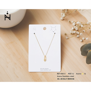 Collier avec pendentif en forme de cadenas en acier inoxydable plaqué or, minimaliste, à porter tous les jours, cadeau unisexe - Product Image 2