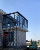 Dernier modèle de véranda en verre à toit courbé coulissant et pliant en acier, rétractable, pour piscine, hall ou entrepôt