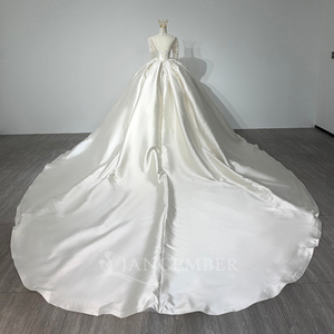 Robe de mariée élégante JFH136 à col en V en satin brodé à manches longues avec longue traîne - Product Image 2