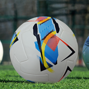 <span class=keywords><strong>Ballon</strong></span> de football populaire taille 5 en PU thermocollé et cousu à la machine, en cuir vintage sans couture, équipement d'entraînement - Product Image 1