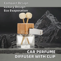 Diffuseur de parfum liquide de luxe pour voiture, flacon en verre avec clip de ventilation et bâtonnets, 8 ml, sans électricité requise