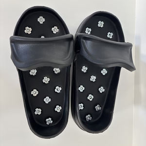 Zapatos de Seguridad con Clavos Resistentes, Zapatos con Suela Antideslizante y Correas Ajustables, Perfectos para Superficies Resbaladizas, Zapatos con Clavos para Epoxi - Product Image 1