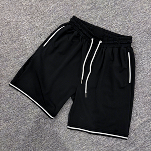 Pantalones Cortos de Baloncesto Negros de Malla para Hombre Hayme con Rayas Laterales, Estampado de Letras y Cordón Ajustable, Estilo Bermuda para Gimnasio - Product Image 1