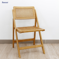 Chaise de salle à manger pliable en rotin et bois de frêne moderne – Portable et peu encombrante pour usage intérieur, extérieur, mariages et parcs